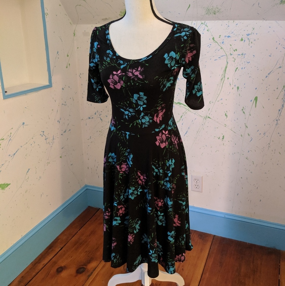 LuLaRoe Nicole Dress